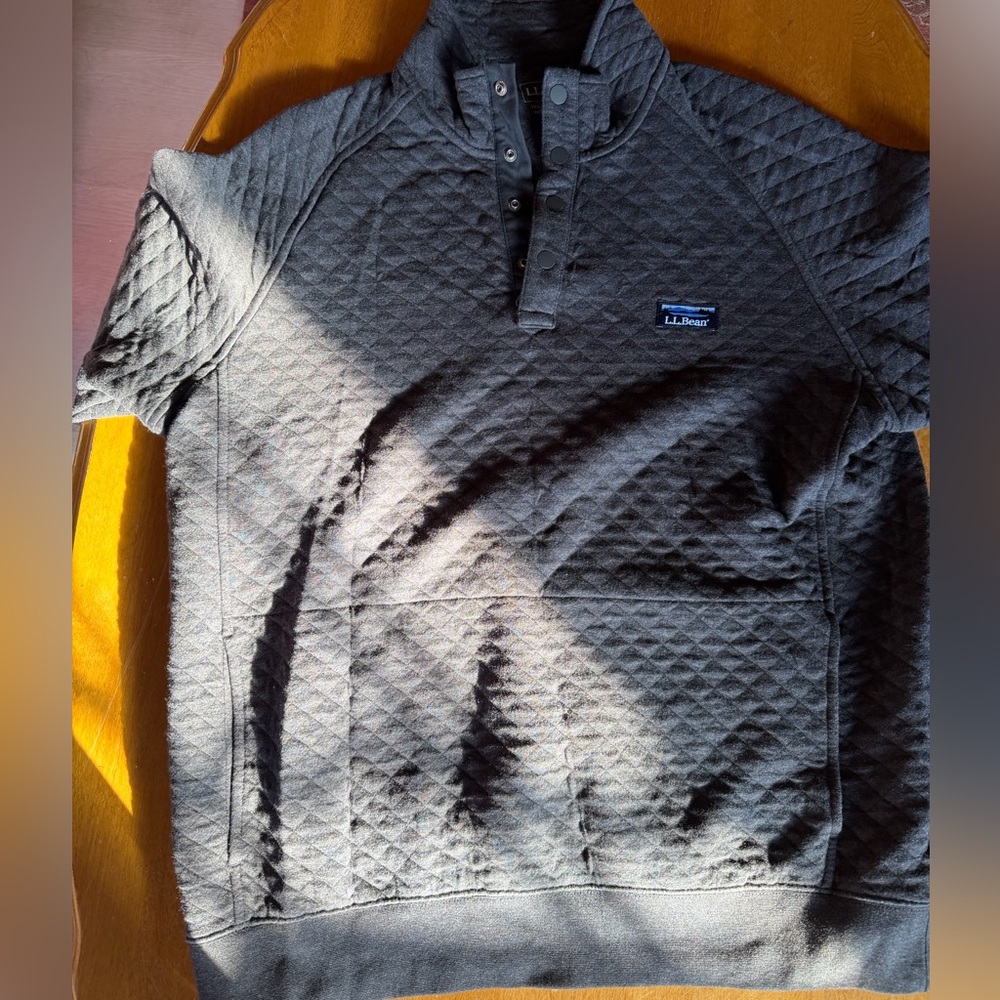 L.L. Bean Men's Charcoal Quilted Pullover